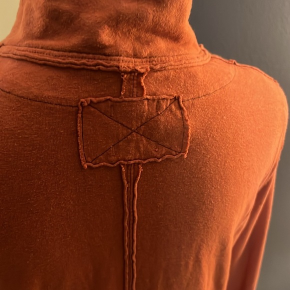 1 hour sale. 🎉 Free People, willow hemp mock rust turtleneck top, XS - Picture 5 of 9